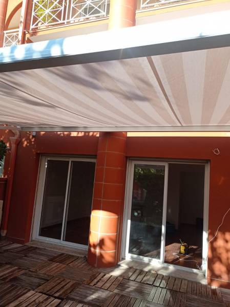 Fourniture et pose de stores bannes sur Toulouse et ses alentours